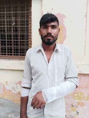 Mohammadpur Shakist rocked by firing in broad daylight, four injured