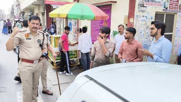 Vehicles were challaned on College Road