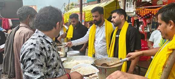 Katra, Langar By Local Youth, Pilgrims, Shridhar Chowk