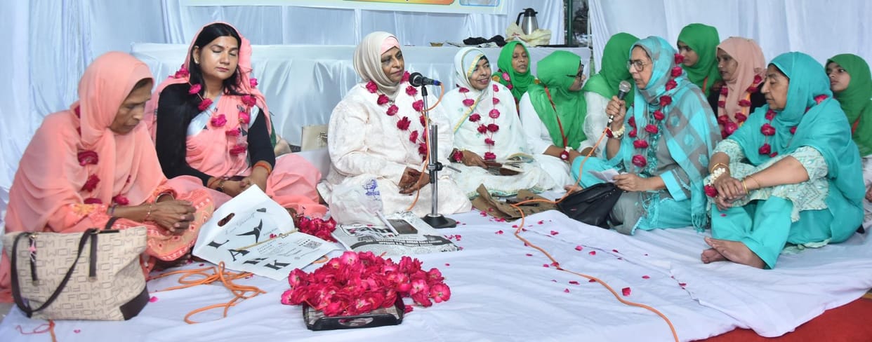 Women decorated the Milad party