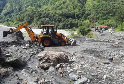 Houses destroyed due to heavy rain and landslide in Napad village of Nachani