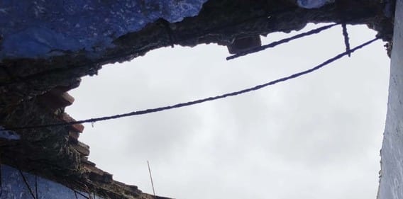 The roof of the staircase collapsed in Puwaiyan CHC, a major accident was averted