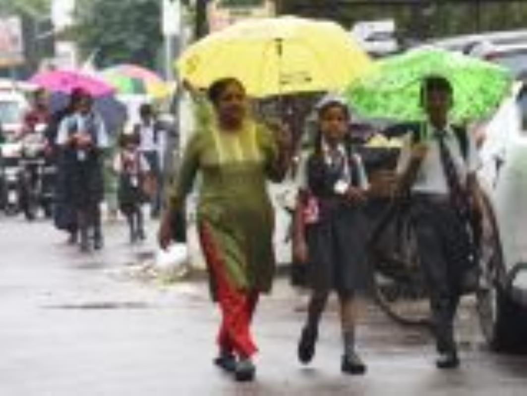 Weather changed, drizzle brought down mercury by 5.5 degrees