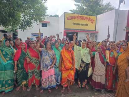 Cooks demonstrated at BRC regarding five point demands