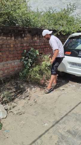 Cleanliness drive conducted in two wards, challan of Rs. 5000 issued on finding junk