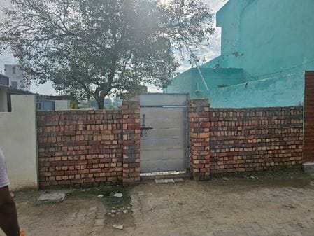 Property dealer blocked movement by building a wall on the street
