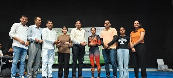 Mohini, Chetna and Nidhi won gold medals in the state level school wrestling competition