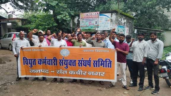 Privatization process should be canceled immediately: Vivekananda