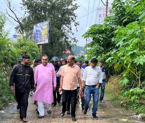 Ministers and MLAs met the disaster affected people