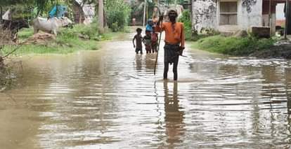 Rapti crossed the warning point, 20 villages flooded due to the overflow of mountain stream