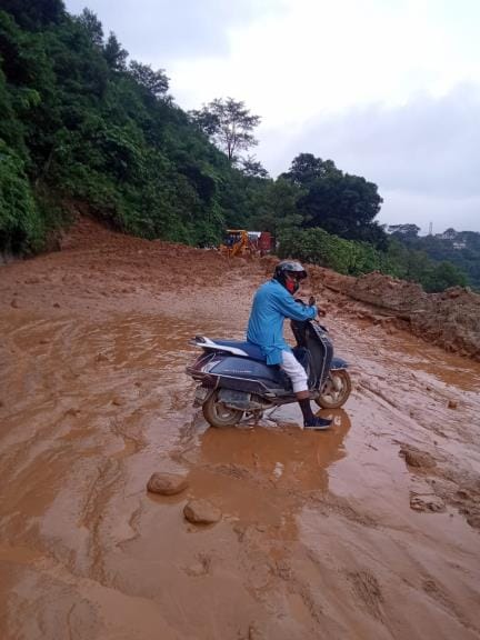 Debris fell again in Banoi, traffic remained disrupted