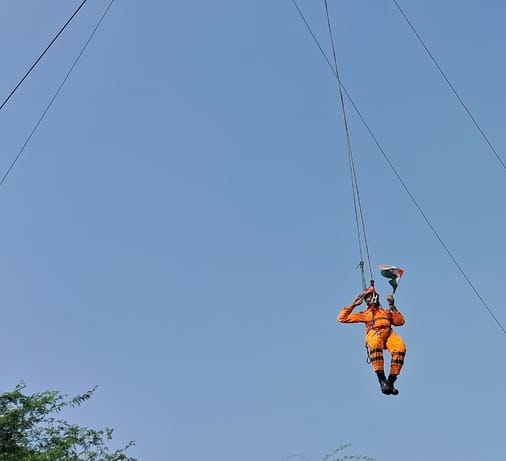 Passengers trapped in the ropeway of Lakshman Pahari and Hanuman Dhara were evacuated.