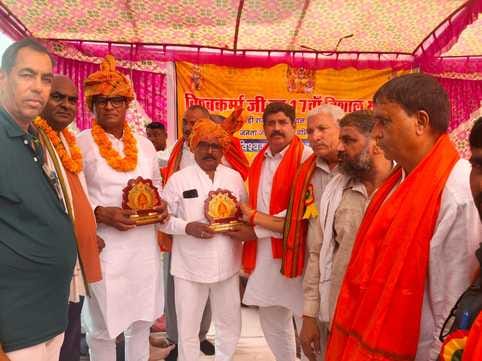 Labor union celebrated Lord Vishwakarma Jayanti