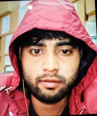 A young man died after falling from the roof stairs