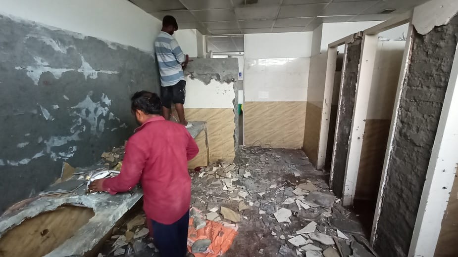 Changes are being made in the district hospital by spending two crores