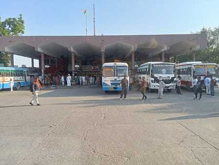 Roadways drivers and conductors stuck between passengers and departmental action