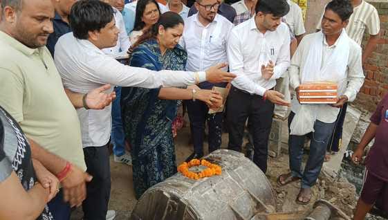 Laid the foundation stone for development works costing Rs 5.59 crore