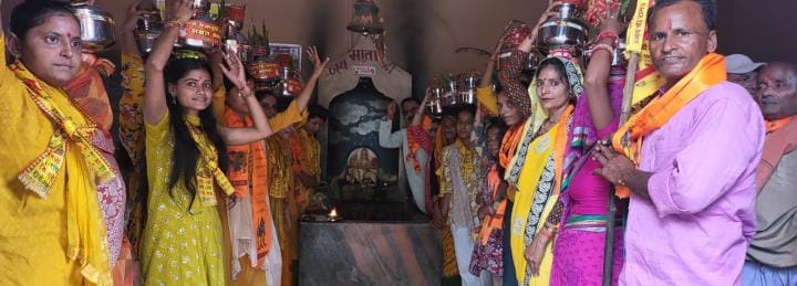 Ramlila started with Ganesh Shobha Yatra

Pathwari Puja and Kalash Sthapana done in the morning at Nauhjheel