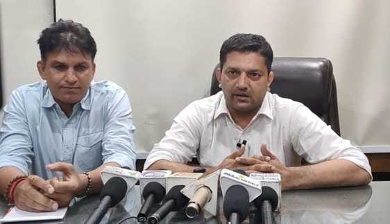Zila Parishad Vice Chairman Anil Hooda left Congress