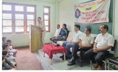 Told the students of Tal School about the ill-effects of drugs