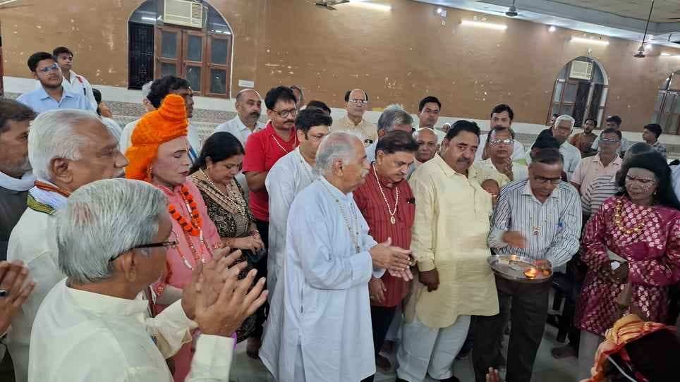 Shri Ram Leela begins with Ganesh Puja.