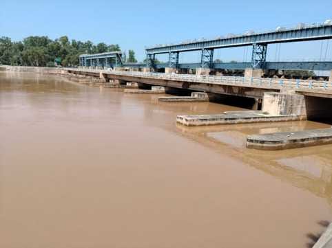 In 10 days, the water level in Ghaggar decreased by 16,950 cusecs, people breathed a sigh of relief.