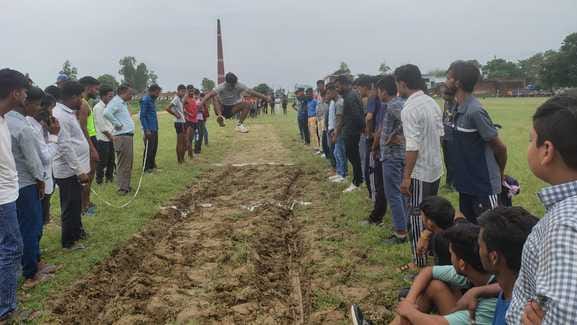 Inzamam got first place in long jump