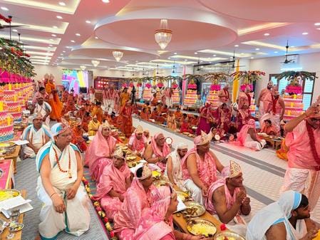 Devotees move towards self-purification with the burning of karma