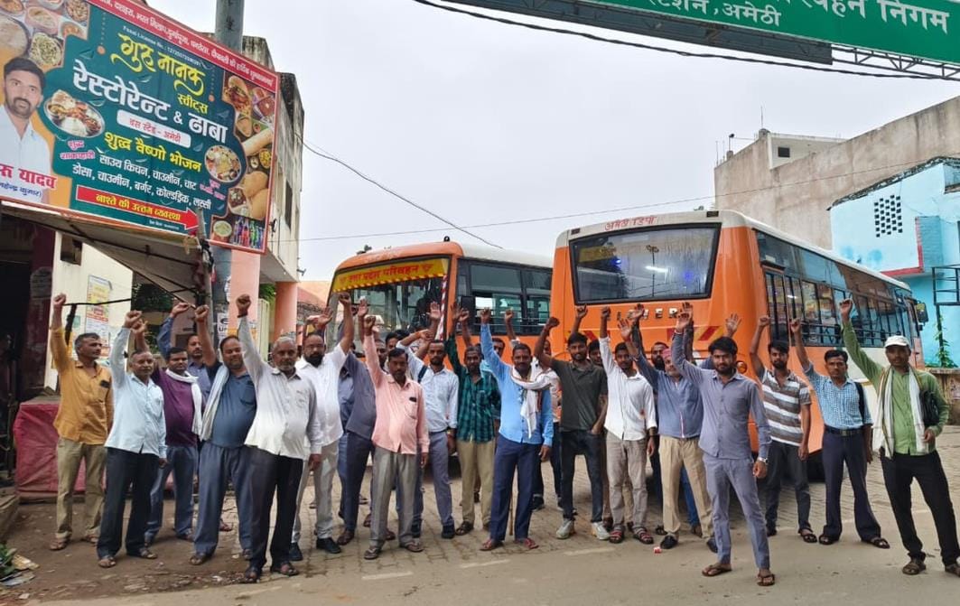 Roadways drivers and conductors sat on strike, buses remained parked for two hours