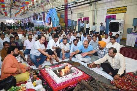 Vishwakarma Puja was celebrated with great pomp in the sugar mill