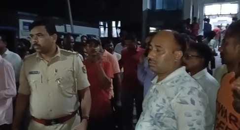 Muzaffarpur Bihar news : several people injured in uncontrol car bike collision police investigating
