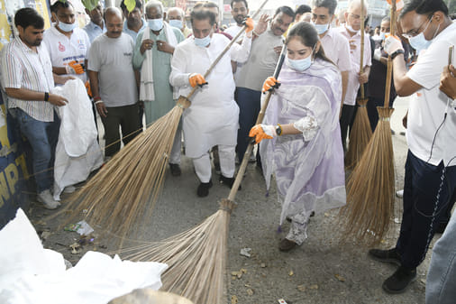 Cleanliness drive launched from Sector 17