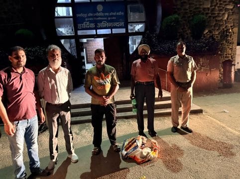 Cobra found in hostel, team rescues three