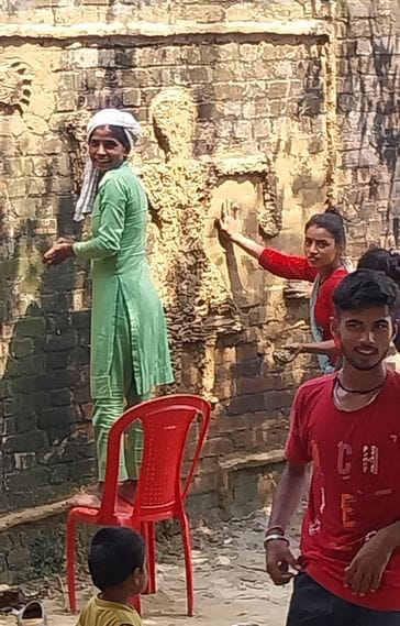 Simra-Simaria started being made on the walls, worship will be done during Navratri