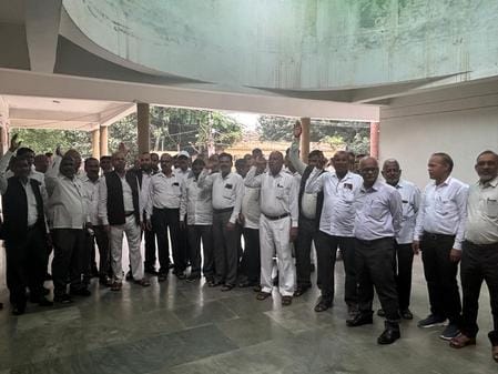 Lawyers intensify agitation