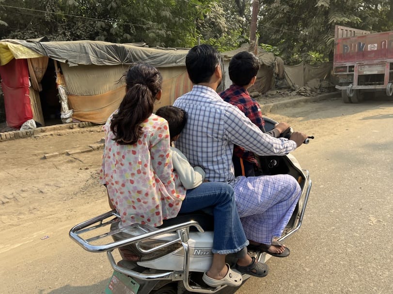 Ghazipur Tiraha... If you break traffic rules, you will definitely get a challan.