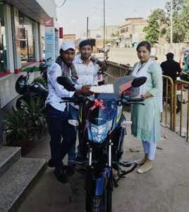 Vehicle bookings during Pitru Paksha boosted the showrooms' popularity.
