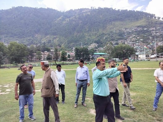 Inspection of the grounds for Lord Raghunath's Rath Yatra