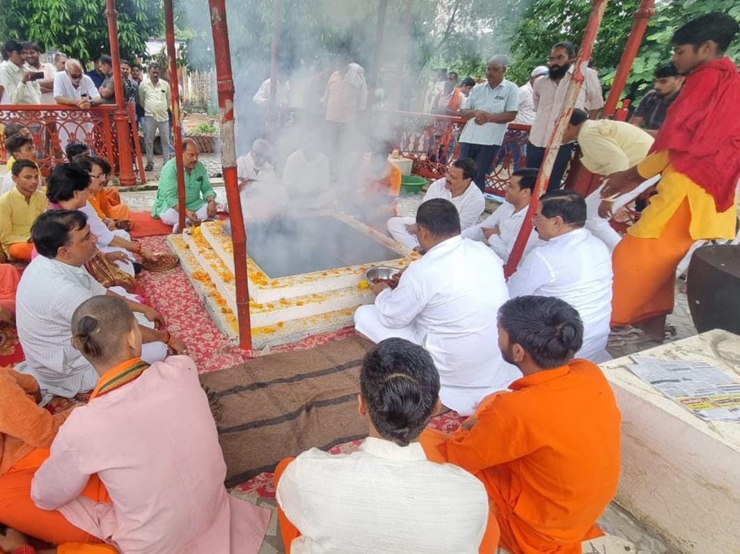 Devshilpi was ceremonially worshipped in industrial institutions.