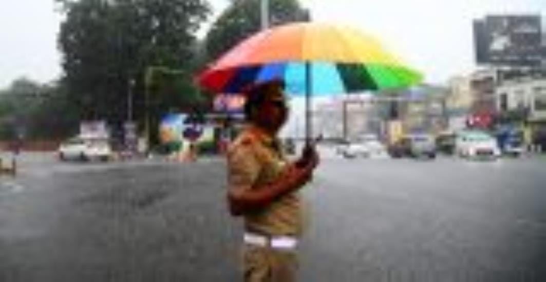 Ashadha's downpour hits Kwar, drenches the city