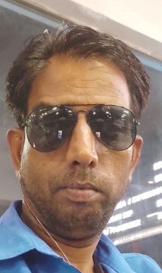 Nagar Panchayat employee electrocuted while repairing electricity in his house, dies