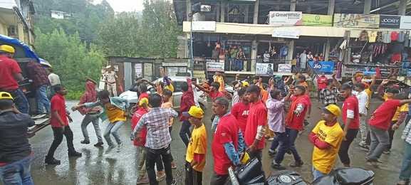A procession was taken out on the occasion of Vishwakarma Jayanti in Rajgarh.