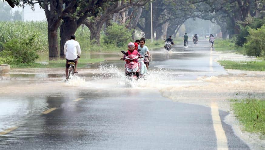 Bijnor Flood Alert: Rising Ganga and Malan Water Levels Raise Fear of Erosion in Villages