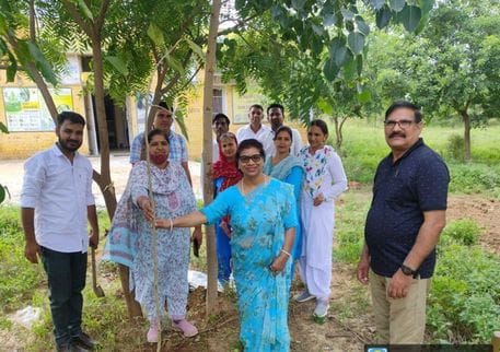 Plantation done at Dochana CHC