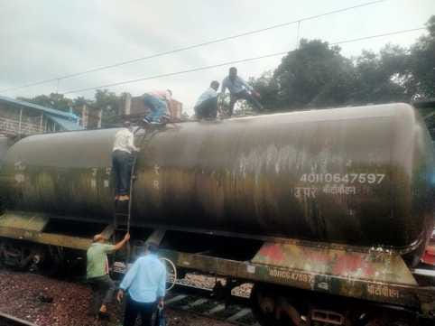 Petrol wagon caught fire due to spark from track cutting, stampede among passengers