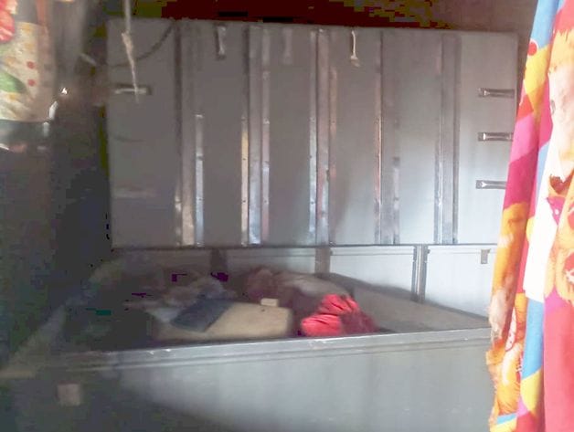 Theft of cash and jewellery worth Rs 3 lakh