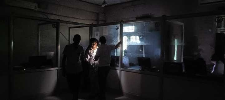 Electricity failure in subdivision and tehsil offices, affecting work of people in 66 villages