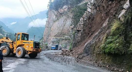 Debris removed from Muglin-Narayanghat road section, traffic resumes from both sides