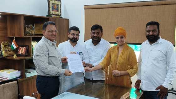 Congress councillors allege bias in the distribution and installation of LED lights