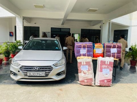 Inter-district smuggler arrested with 104 kg of ganja